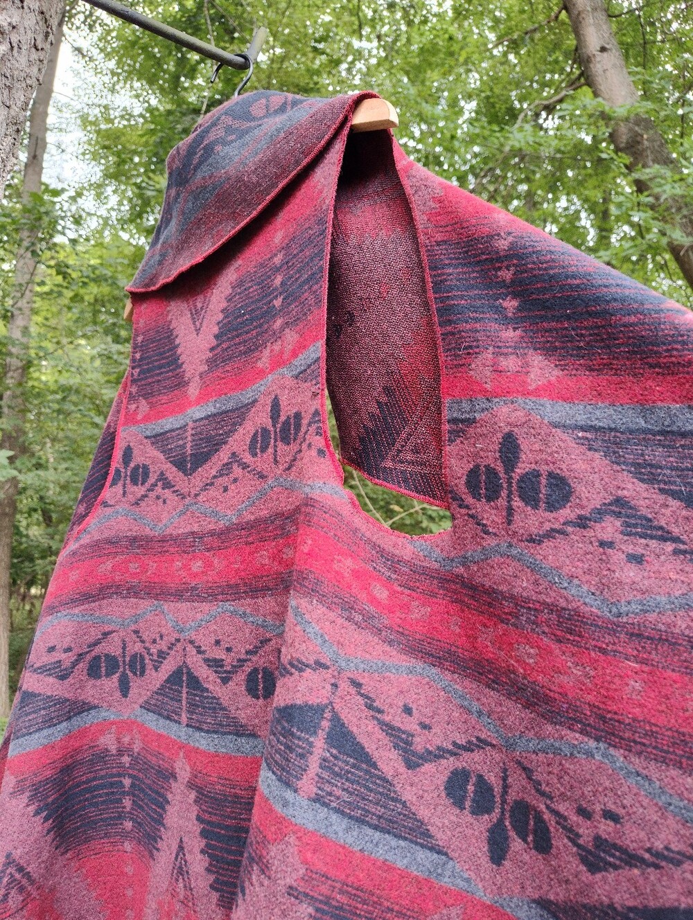 Dark Red Aztec Sleeveless Long Open Cardigan Sweater Soft Surroundings L/XL - Picture 8 of 10